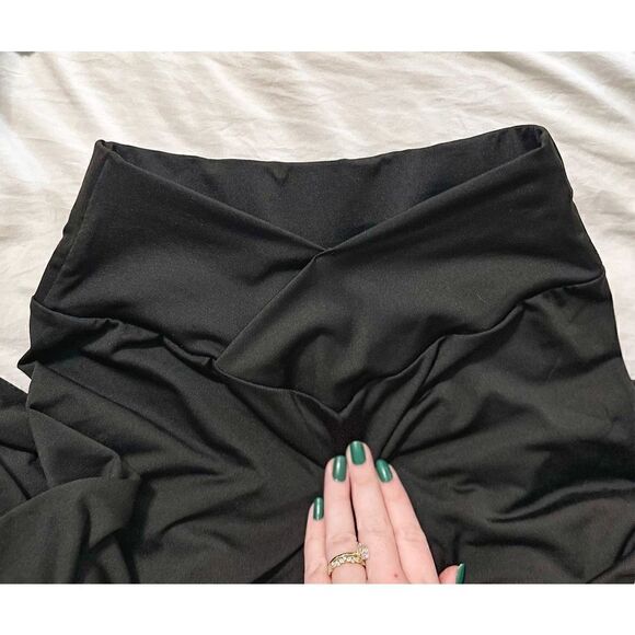 SHEIN crossover black leggings - Picture 8 of 8